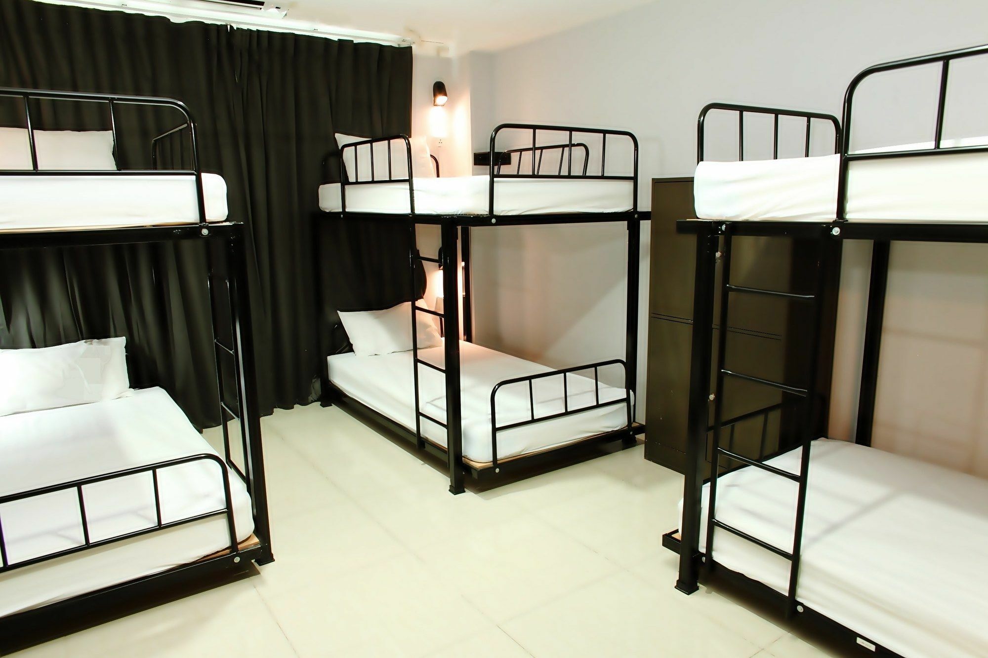 Link Corner Hostel Bangkok Esterno foto
